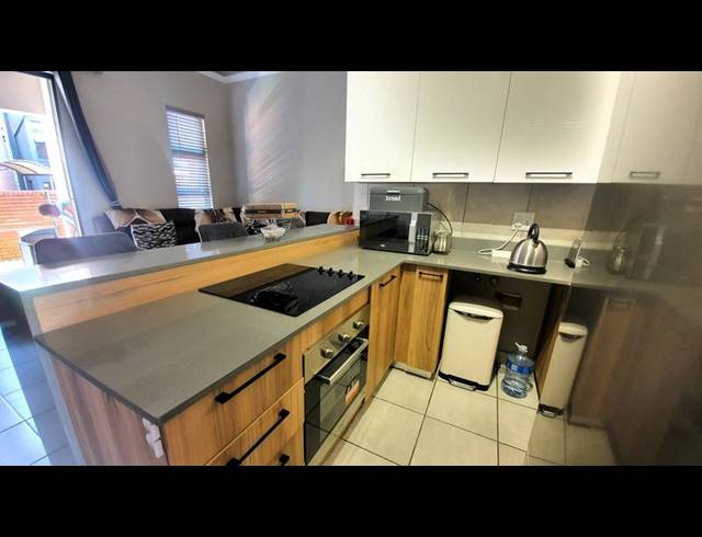 2 BEDROOM TOWNHOUSE FOR SALE IN MONTANA